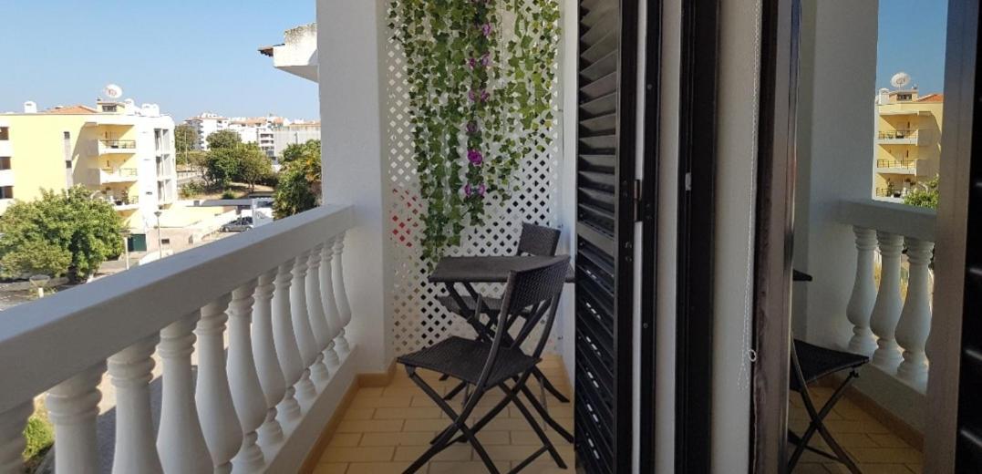 Quarto En-Suite Casa Cristina ลากอส ภายนอก รูปภาพ