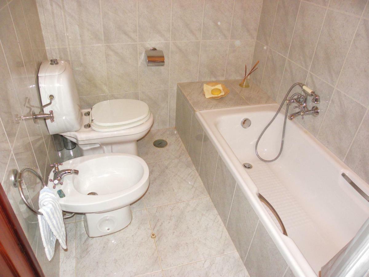 Quarto En-Suite Casa Cristina ลากอส ภายนอก รูปภาพ